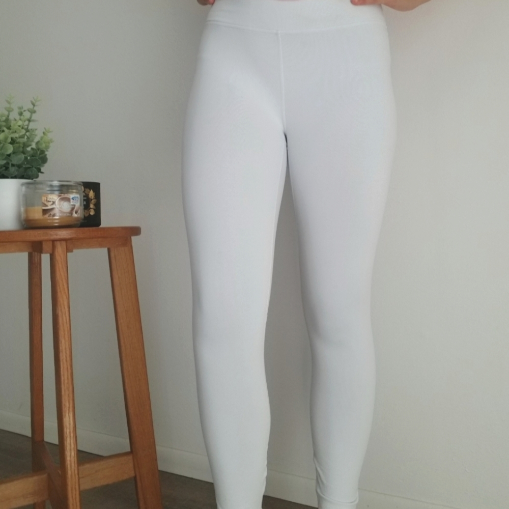 White Fabletics Leggings
